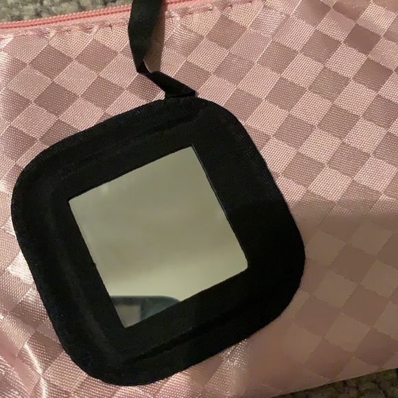 FINAL PRICE DROP 6 piece set Hello Kitty - Picture 8 of 8